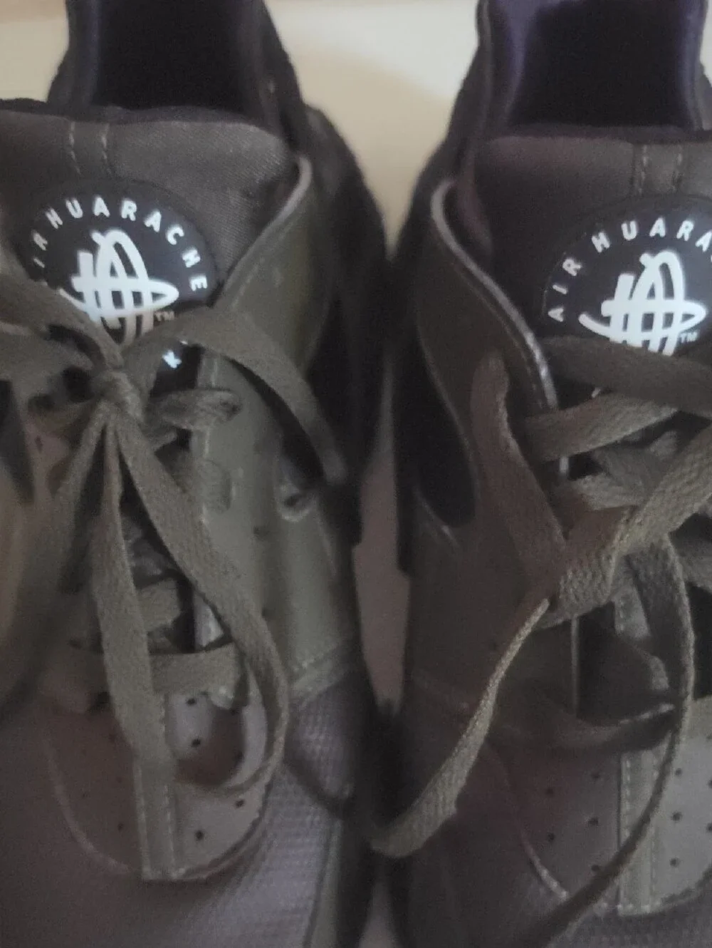 Nike Men’s Olive Green and Black Huarache Sneakers